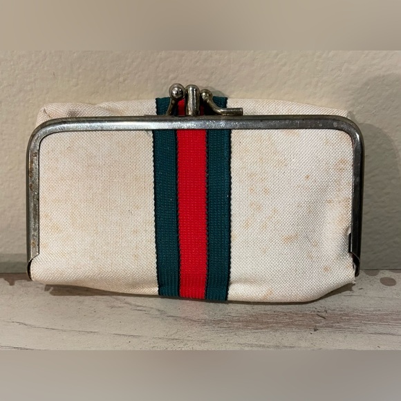Gucci Stripe Coin Purse Sewing Kit Travel Manicure Kit Vintage 1960’s - Picture 1 of 6